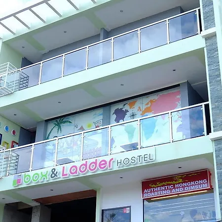 Boracay Box And Ladder Hostel